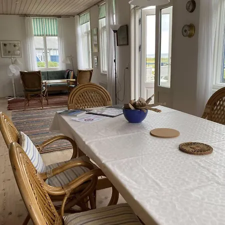 Historisches Strandanwesen Mit Meerblick By Interhome