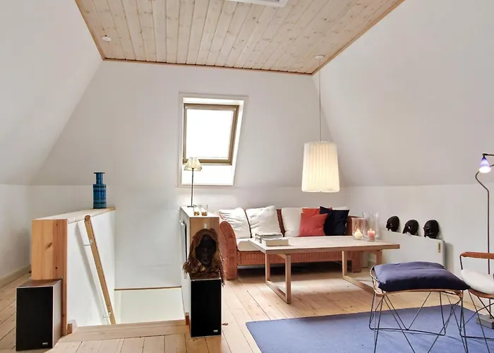 Historisches Strandanwesen Mit Meerblick By Interhome Hébergement de vacances Nyborg