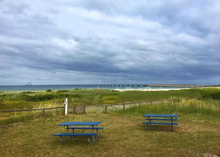 Historisches Strandanwesen Mit Meerblick By Interhome ニュボー