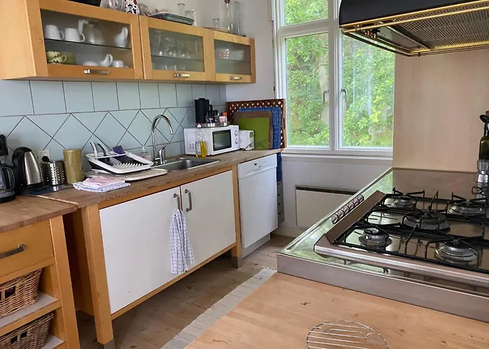 Hébergement de vacances Historisches Strandanwesen Mit Meerblick By Interhome Nyborg