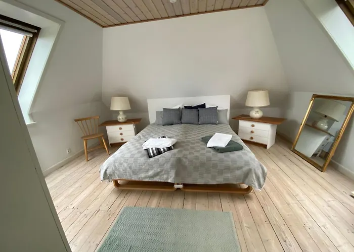 Historisches Strandanwesen Mit Meerblick By Interhome Hébergement de vacances *