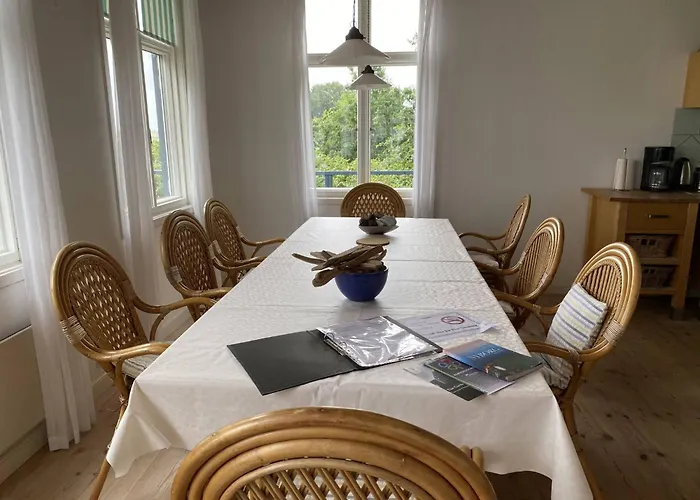 Historisches Strandanwesen Mit Meerblick By Interhome