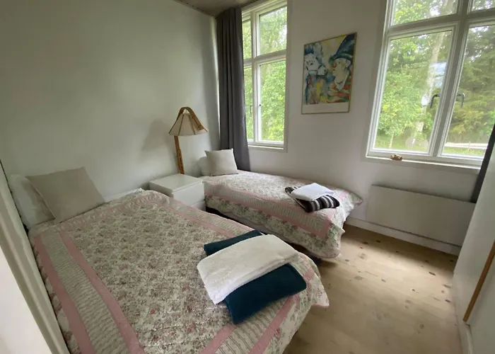 Historisches Strandanwesen Mit Meerblick By Interhome 別荘 *